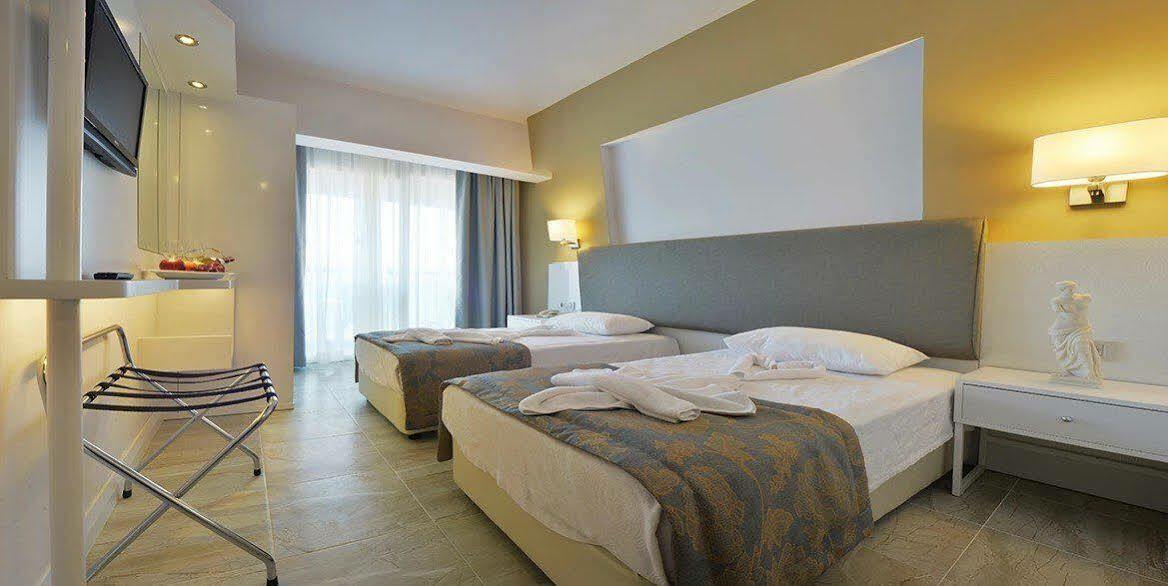 Maris Beach Hotel Marmaris Bagian luar foto